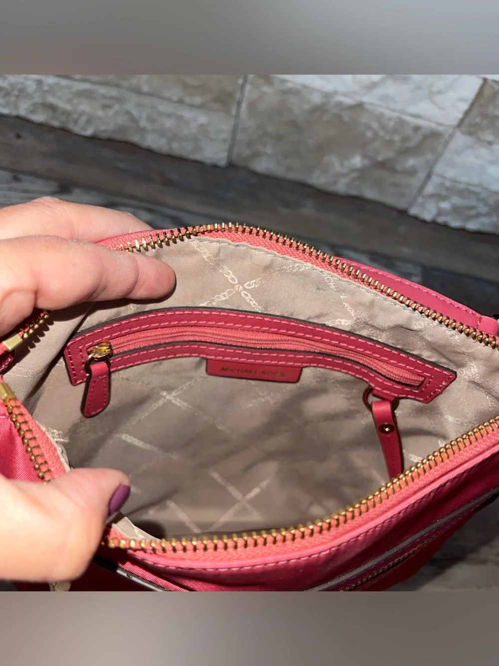 Michael Kors 32H9GT9C3C Jet Set Charm Nylon North South Shoulder Bag Light Berry